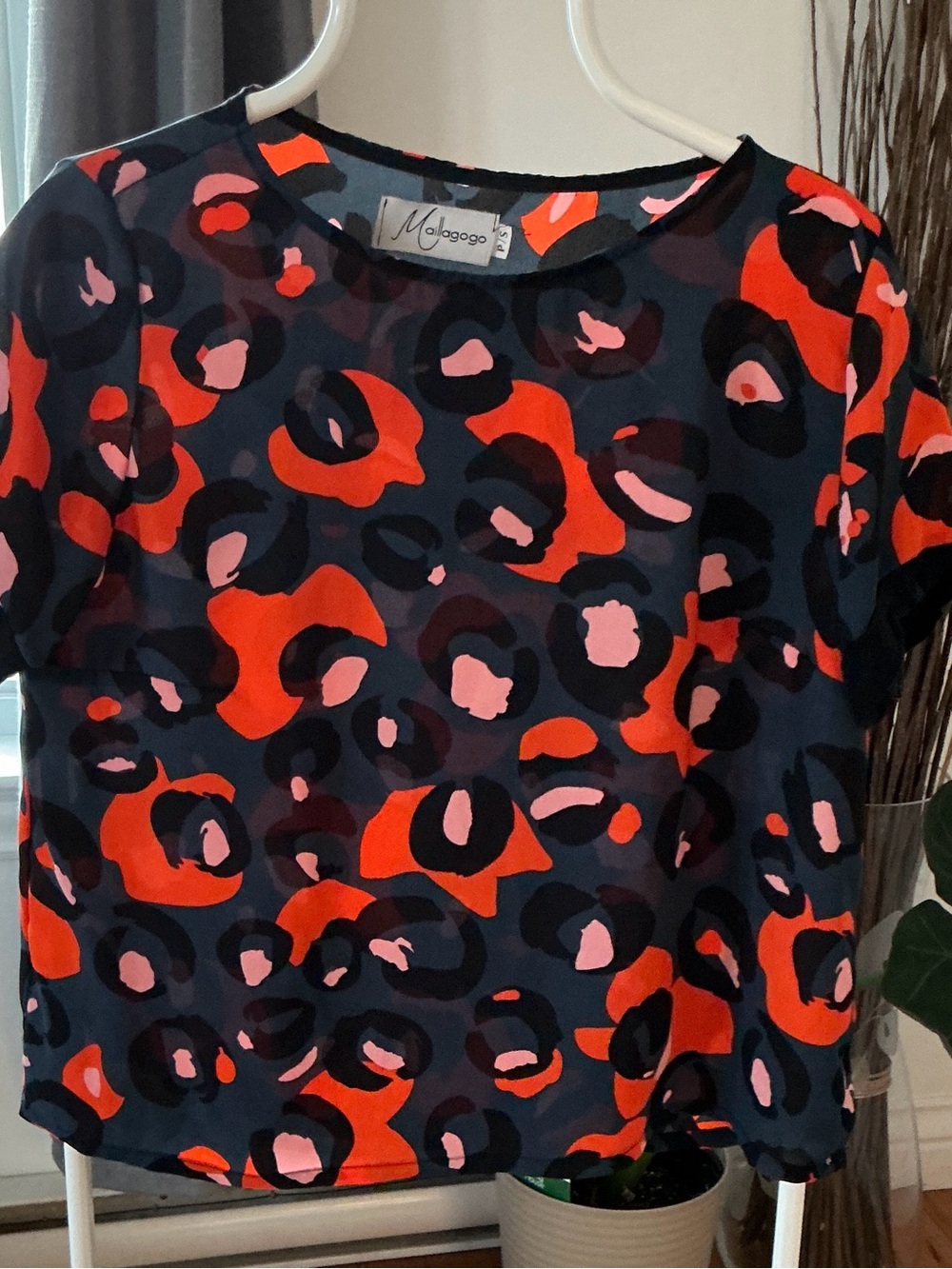 Short Sleeve Abstract leopard  Tee in orange  , pink & Navy